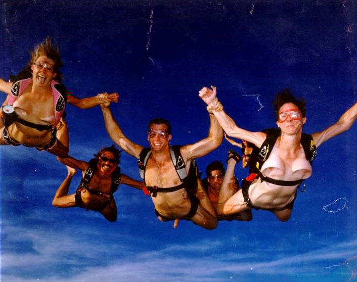 Nude Skydivers